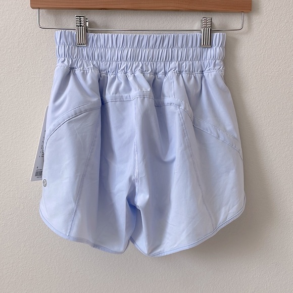 NWT Lululemon Track That Mid-Rise Lined Short 5"
Pastel Blue Size 4 - Picture 2 of 10